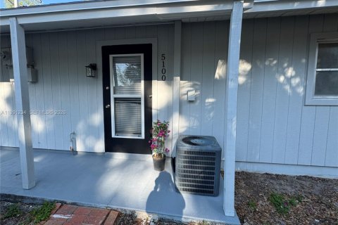 Villa ou maison à louer à Sarasota, Floride: 1 chambre, 74.23 m2 № 2154164 - photo 26