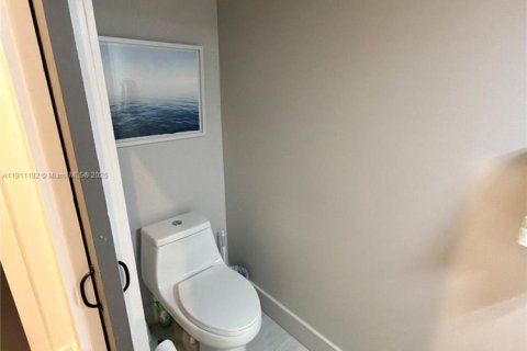 Touwnhouse à louer à Plantation, Floride: 3 chambres, 150.13 m2 № 1967209 - photo 5