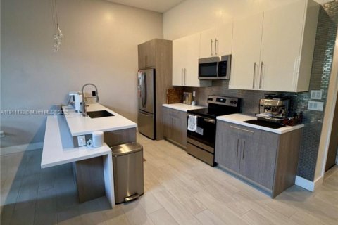 Touwnhouse à louer à Plantation, Floride: 3 chambres, 150.13 m2 № 1967209 - photo 8