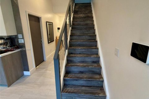 Touwnhouse à louer à Plantation, Floride: 3 chambres, 150.13 m2 № 1967209 - photo 11