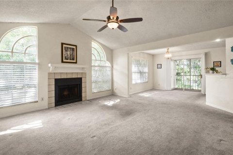 Condominio en venta en Casselberry, Florida, 3 dormitorios, 126.81 m2 № 2208115 - foto 3