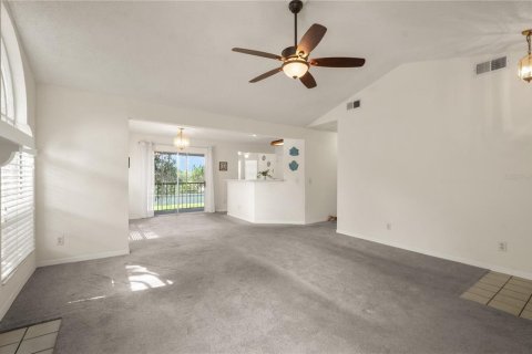 Condominio en venta en Casselberry, Florida, 3 dormitorios, 126.81 m2 № 2208115 - foto 5
