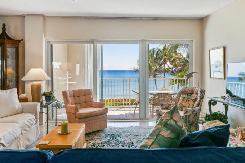 Condo in Highland Beach, Florida, 2 bedrooms  № 2190840 - photo 10