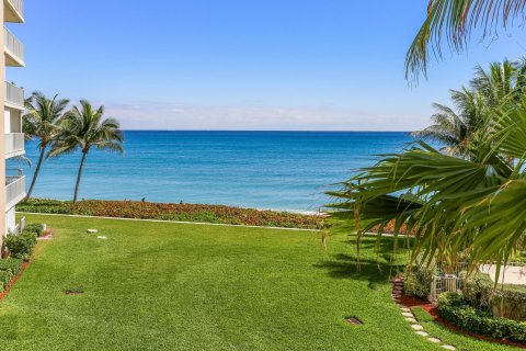Condo in Highland Beach, Florida, 2 bedrooms  № 2190840 - photo 22