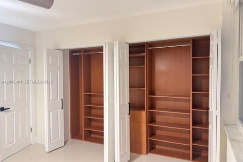 Copropriété à vendre à North Miami, Floride: 2 chambres, 121.14 m2 № 2154645 - photo 17