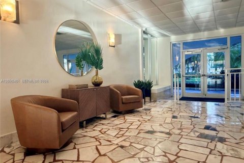 Copropriété à vendre à North Miami, Floride: 2 chambres, 121.14 m2 № 2154645 - photo 24