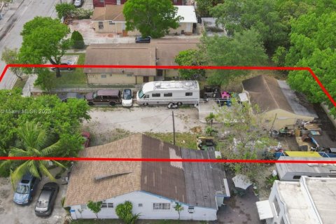 Casa en venta en Miami, Florida, 2 dormitorios, 62.71 m2 № 1820057 - foto 6