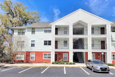 Condo in Gainesville, Florida, 3 bedrooms  № 2117977