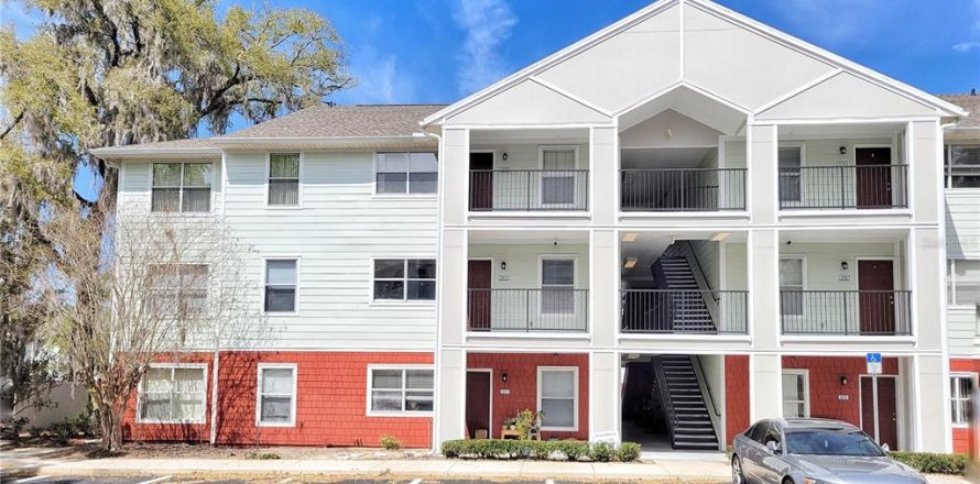 Condo à Gainesville, Floride, 3 chambres № 2117977