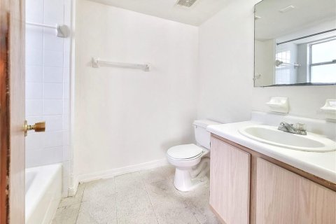 Copropriété à vendre à Gainesville, Floride: 3 chambres, 101.54 m2 № 2117977 - photo 21
