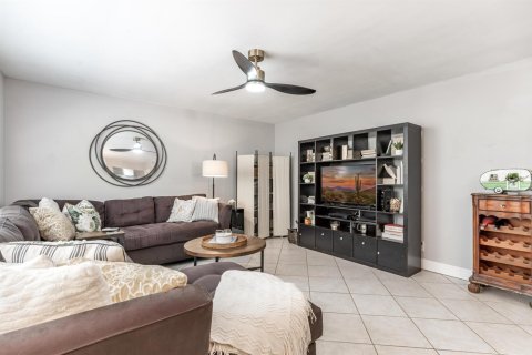 Townhouse in Fort Lauderdale, Florida 2 bedrooms, 91.04 sq.m. № 2086355 - photo 8