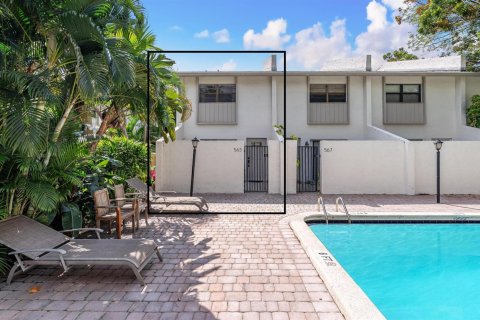 Townhouse in Fort Lauderdale, Florida 2 bedrooms, 91.04 sq.m. № 2086355