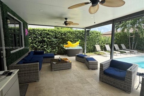 Casa en venta en Homestead, Florida, 4 dormitorios, 239.04 m2 № 2365419 - foto 19