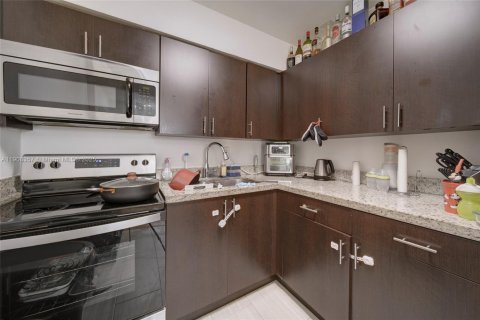 Снять в аренду виллу или дом в Мирамар, Флорида 2 спальни, 91.6м2, № 1967895 - фото 14