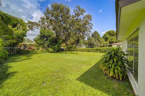 Снять в аренду виллу или дом в Мирамар, Флорида 2 спальни, 91.6м2, № 1967895 - фото 4