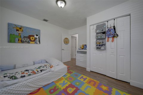 Снять в аренду виллу или дом в Мирамар, Флорида 2 спальни, 91.6м2, № 1967895 - фото 11