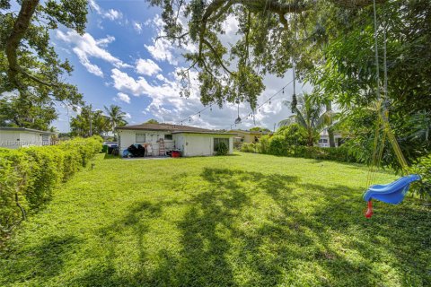 Снять в аренду виллу или дом в Мирамар, Флорида 2 спальни, 91.6м2, № 1967895 - фото 7