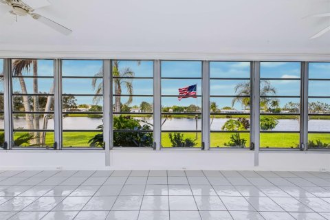Villa ou maison à vendre à Boynton Beach, Floride: 2 chambres, 132.66 m2 № 2431505 - photo 9