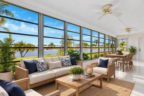 Villa ou maison à vendre à Boynton Beach, Floride: 2 chambres, 132.66 m2 № 2431505 - photo 10