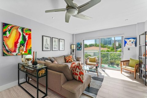 Copropriété à vendre à Miami Beach, Floride: 1 chambre, 72.84 m2 № 1989214 - photo 2