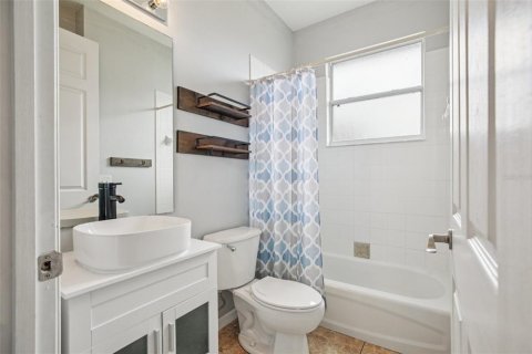 Casa en venta en Grand Island, Florida, 3 dormitorios, 173.17 m2 № 1906715 - foto 23