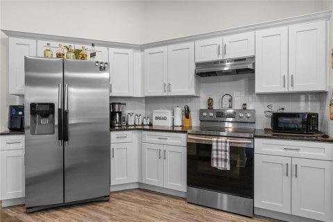 Купить виллу или дом в Киссимми, Флорида 4 комнаты, 140.19м2, № 2144002 - фото 8