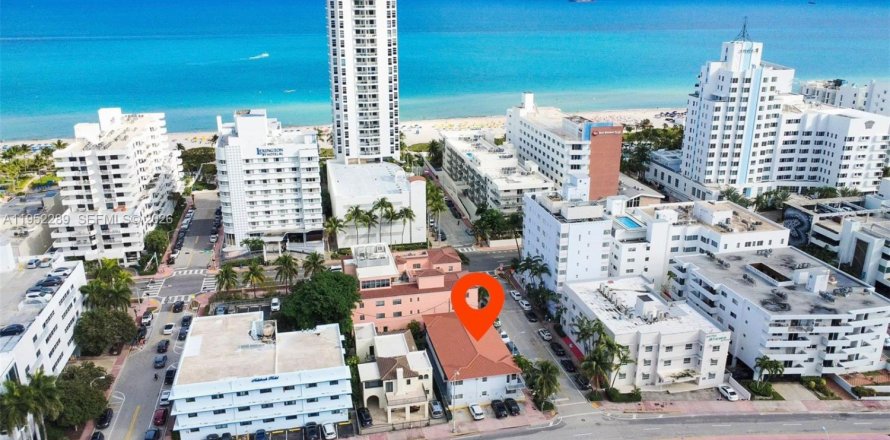 Студия в кондо в Майами-Бич, Флорида № 2007420