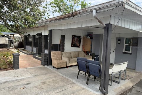 Commercial property in Tampa, Florida 118.17 sq.m. № 2093645 - photo 4