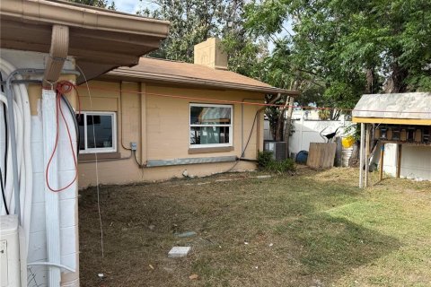 Commercial property in Tampa, Florida 118.17 sq.m. № 2093645 - photo 13