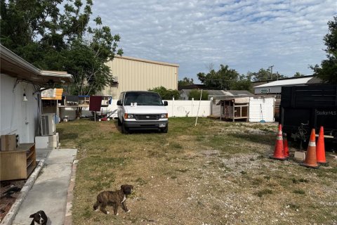Commercial property in Tampa, Florida 118.17 sq.m. № 2093645 - photo 12