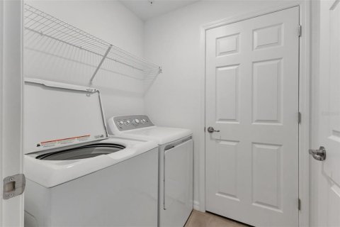 Купить кондоминиум в Венеция, Флорида 6 комнат, 161.74м2, № 992475 - фото 28