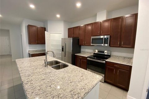 Casa en alquiler en Leesburg, Florida, 3 dormitorios, 149.29 m2 № 1613056 - foto 4