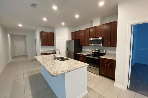Casa en alquiler en Leesburg, Florida, 3 dormitorios, 149.29 m2 № 1613056 - foto 3