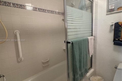 Copropriété à vendre à Hollywood, Floride: 1 chambre, 76.18 m2 № 1982325 - photo 15