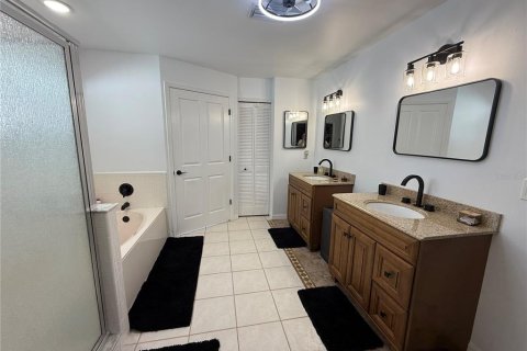 Villa ou maison à vendre à Palm Coast, Floride: 3 chambres, 176.33 m2 № 2259500 - photo 7