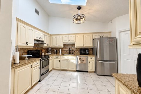 Villa ou maison à vendre à Palm Coast, Floride: 3 chambres, 176.33 m2 № 2259500 - photo 2