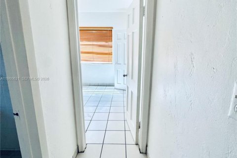 Купить виллу или дом в Майами, Флорида 2 спальни, 129.32м2, № 2048534 - фото 22