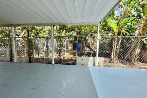 Купить виллу или дом в Майами, Флорида 2 спальни, 129.32м2, № 2048534 - фото 27