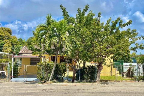 Купить виллу или дом в Майами, Флорида 2 спальни, 129.32м2, № 2048534 - фото 6