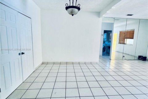 Купить виллу или дом в Майами, Флорида 2 спальни, 129.32м2, № 2048534 - фото 16