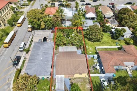 Купить виллу или дом в Майами, Флорида 2 спальни, 129.32м2, № 2048534 - фото 3