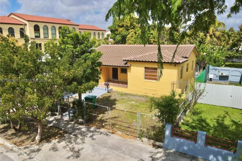 Купить виллу или дом в Майами, Флорида 2 спальни, 129.32м2, № 2048534 - фото 9