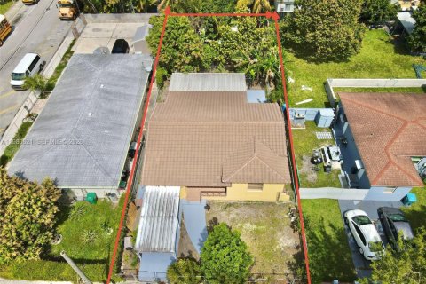 Купить виллу или дом в Майами, Флорида 2 спальни, 129.32м2, № 2048534 - фото 4