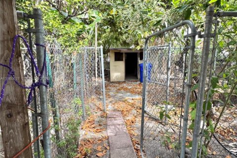 Купить виллу или дом в Майами, Флорида 2 спальни, 129.32м2, № 2048534 - фото 28