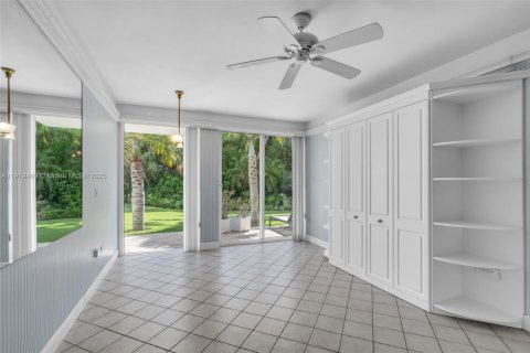 Condo in Key Biscayne, Florida, 3 bedrooms № 2060149 - photo 27