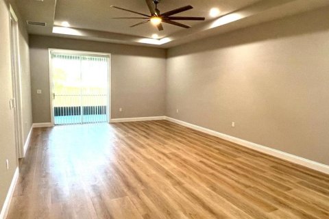 Apartment in Palm Coast, Florida 4 bedrooms, 144 sq.m. № 2379363 - photo 6