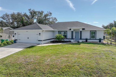 Casa en venta en Port Charlotte, Florida, 3 dormitorios, 155.98 m2 № 1723618 - foto 2