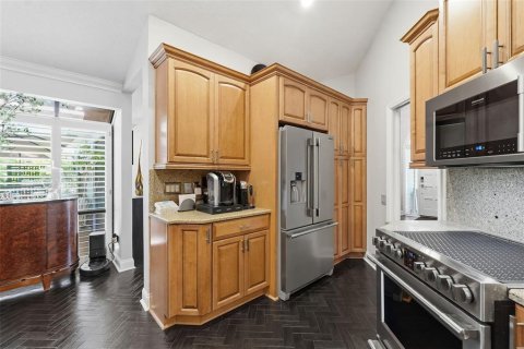 House in Seminole, Florida 4 bedrooms, 210.61 sq.m. № 2279855 - photo 9