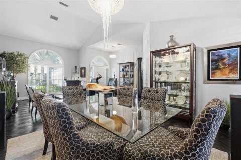 House in Seminole, Florida 4 bedrooms, 210.61 sq.m. № 2279855 - photo 6