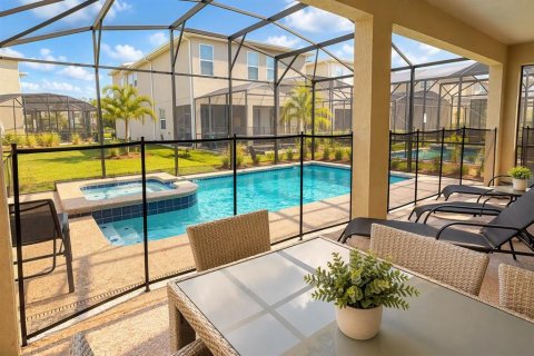 Villa ou maison à vendre à Kissimmee, Floride: 6 chambres, 304.25 m2 № 2402831 - photo 3